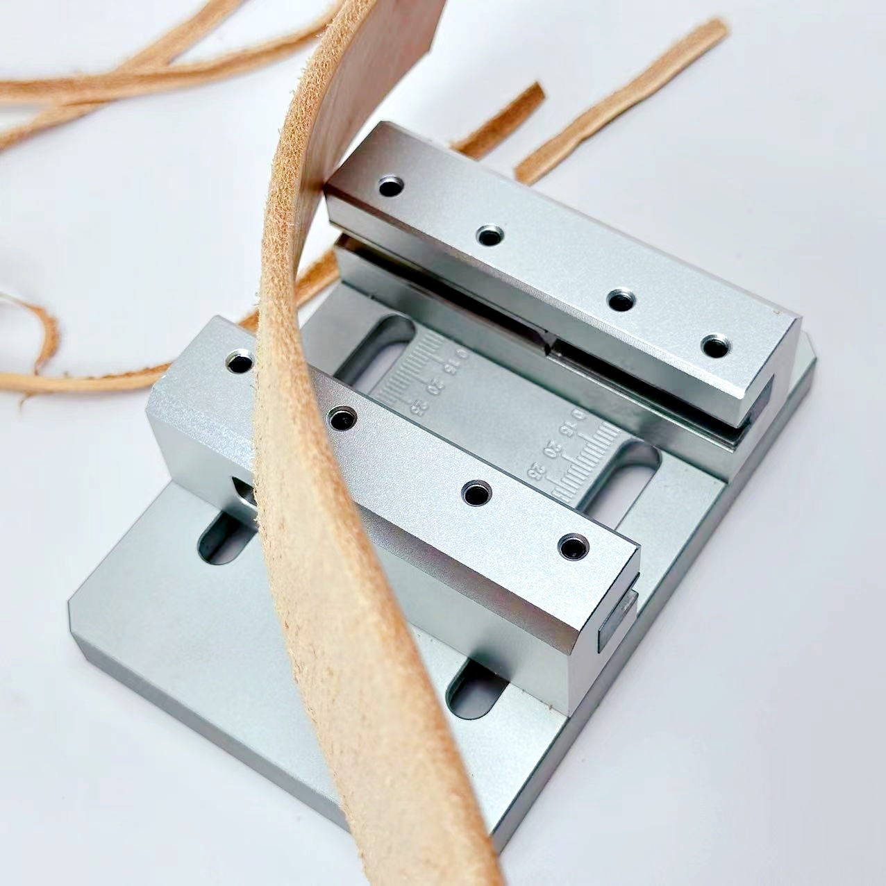 Máquina de Acabamento de Borda - Leatherwork Machine avaliação e preço
