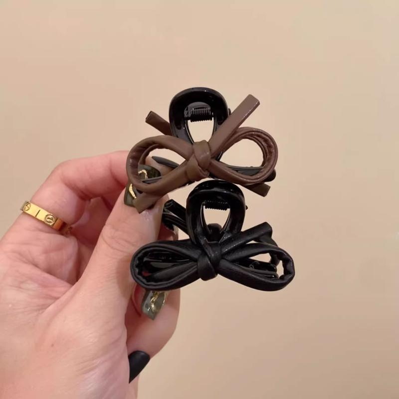 2 Peças de Presilhas de Cabelo - Leatherwork Pony avaliação e preço